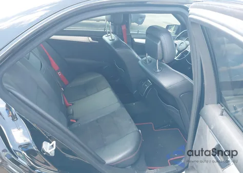 2013 Mercedes-Benz C 300 Sport 4Matic из США, поврежденный, VIN WDDGF8AB4DR248707